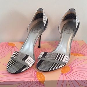 Jessica Simpson heels 7.5
